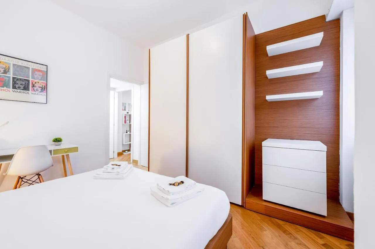 Free Park, Duomo-Porta Venezia A 15 Minuti Apartment Milan